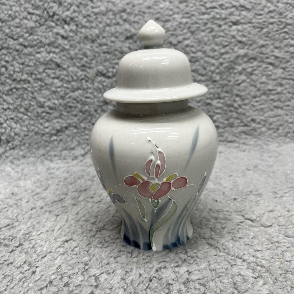 Otagiri Ginger‎ Jar Vintage Floral Lite 6" Japan Porcelain Flowers w/ Lid